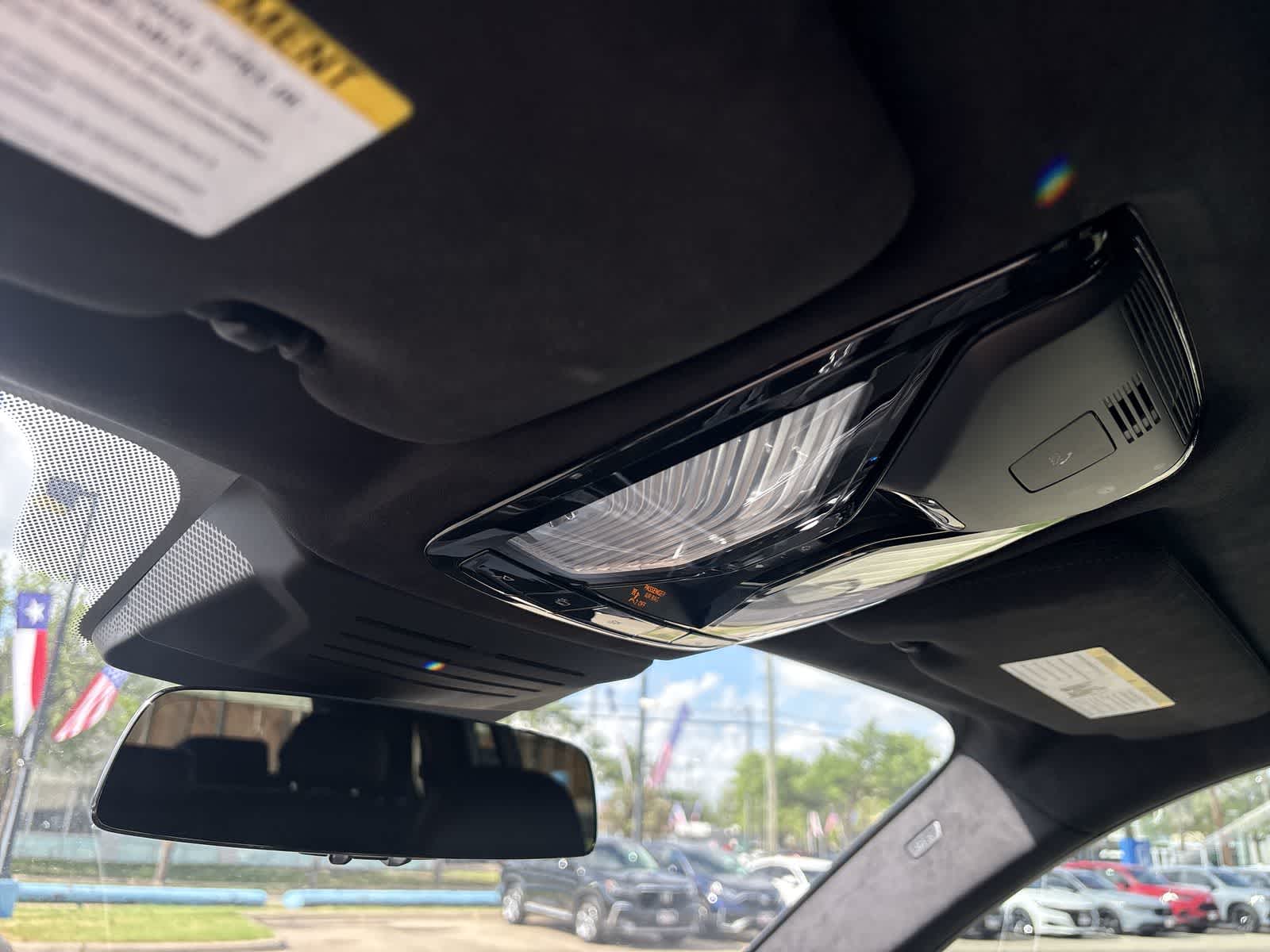 Thumbnail: 2023 BMW X7 - 28