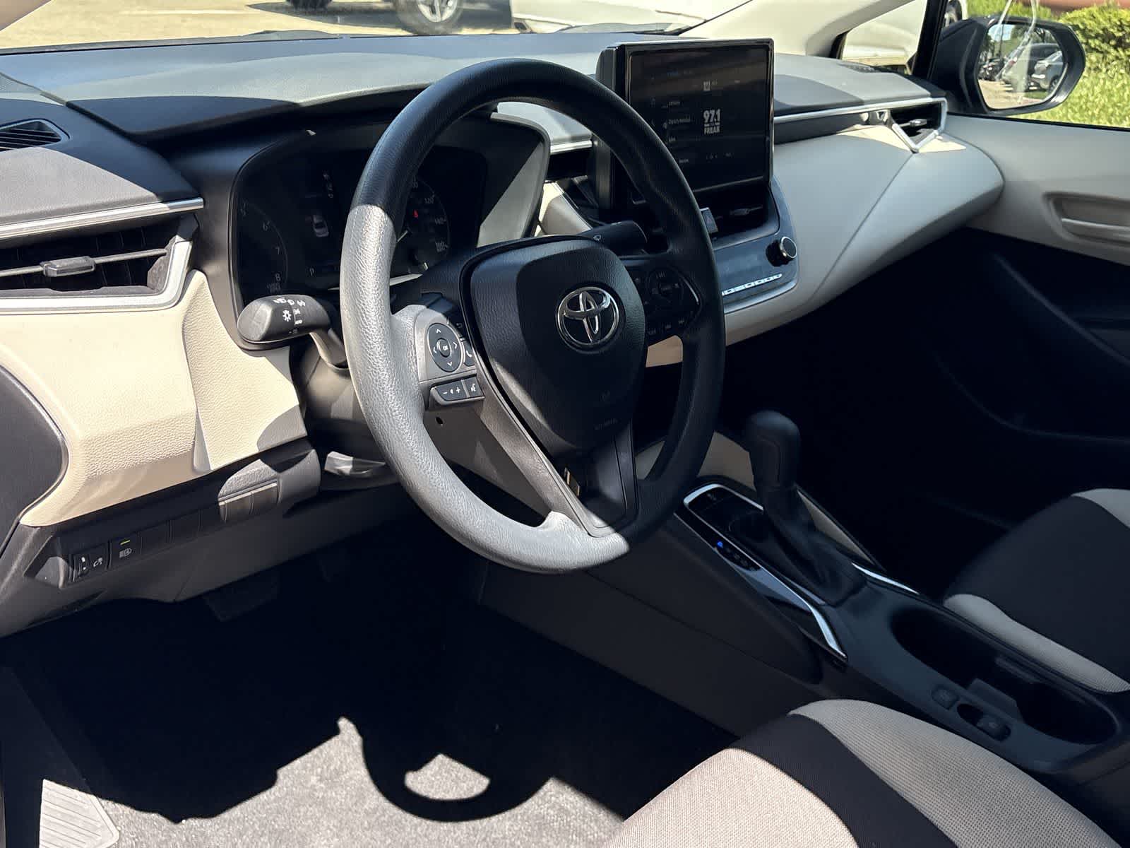 Thumbnail: 2025 Toyota Corolla - 10