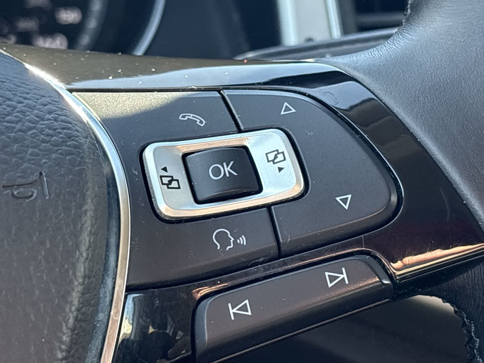 Thumbnail: 2018 Volkswagen Atlas - 33