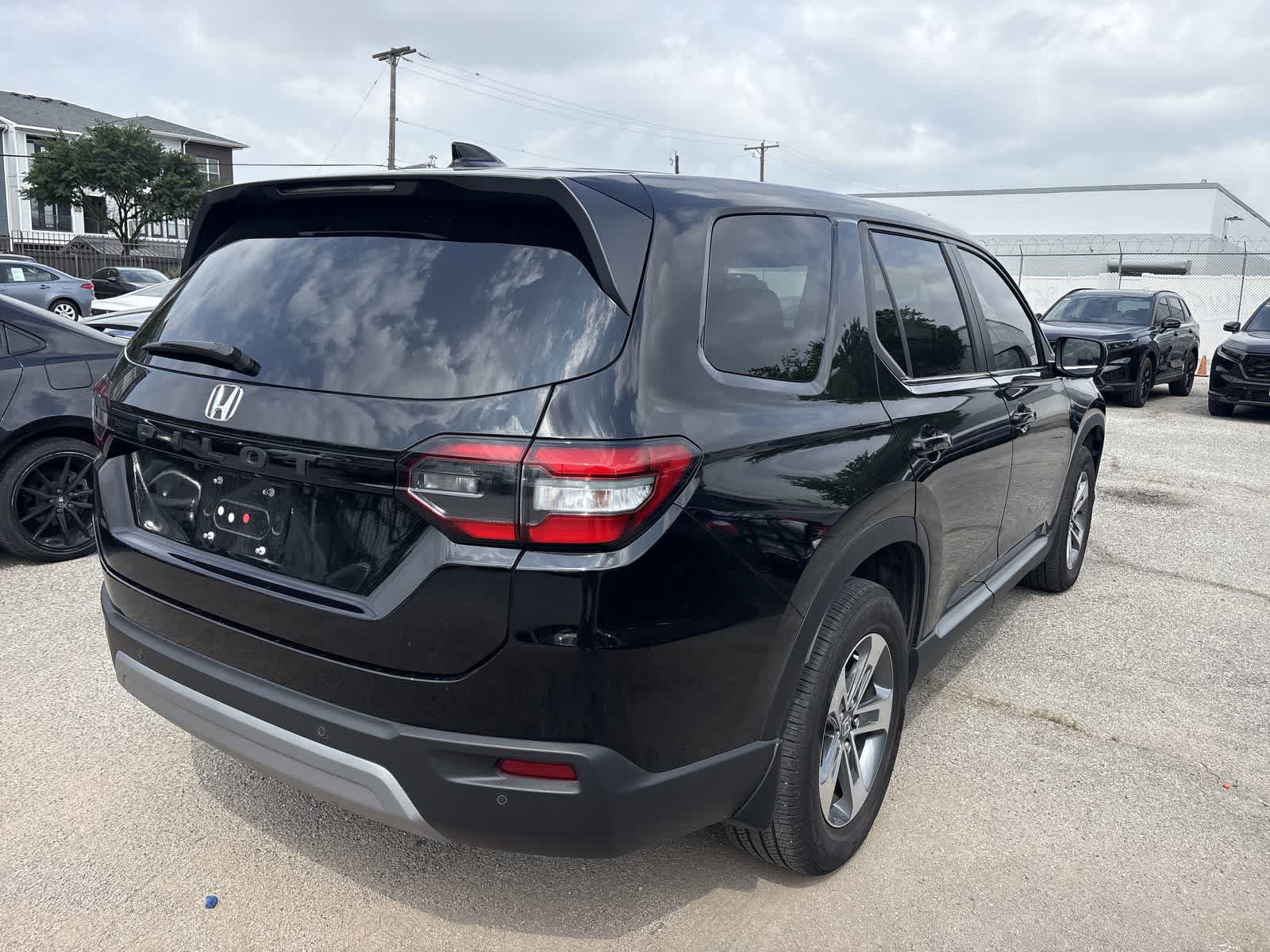 Thumbnail: 2024 Honda Pilot - 6