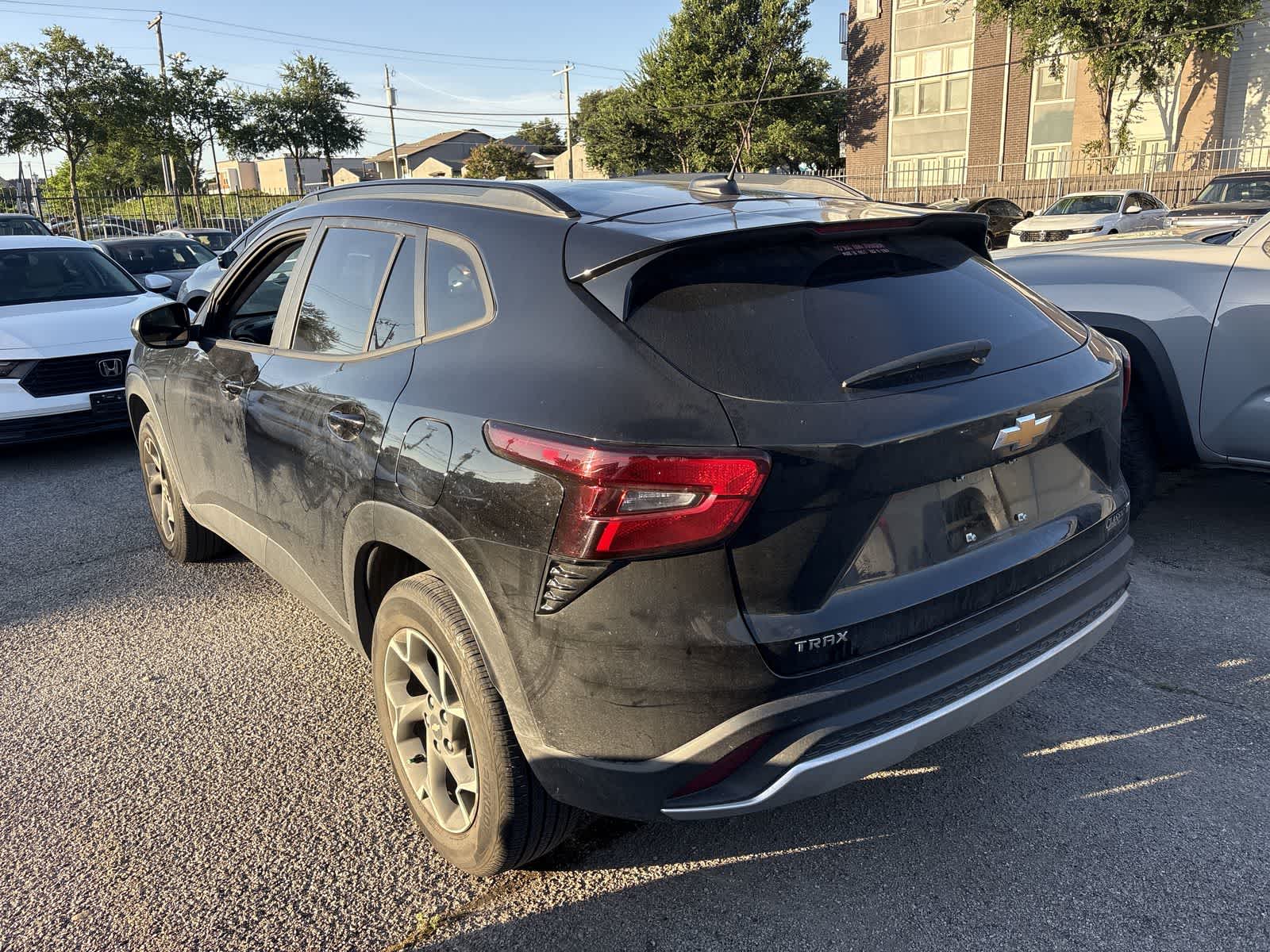 Thumbnail: 2025 Chevrolet Trax - 3