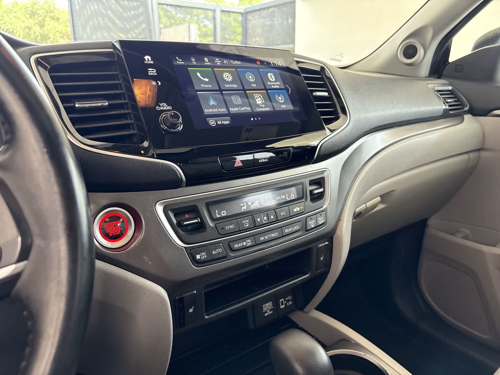 Thumbnail: 2019 Honda Pilot - 15