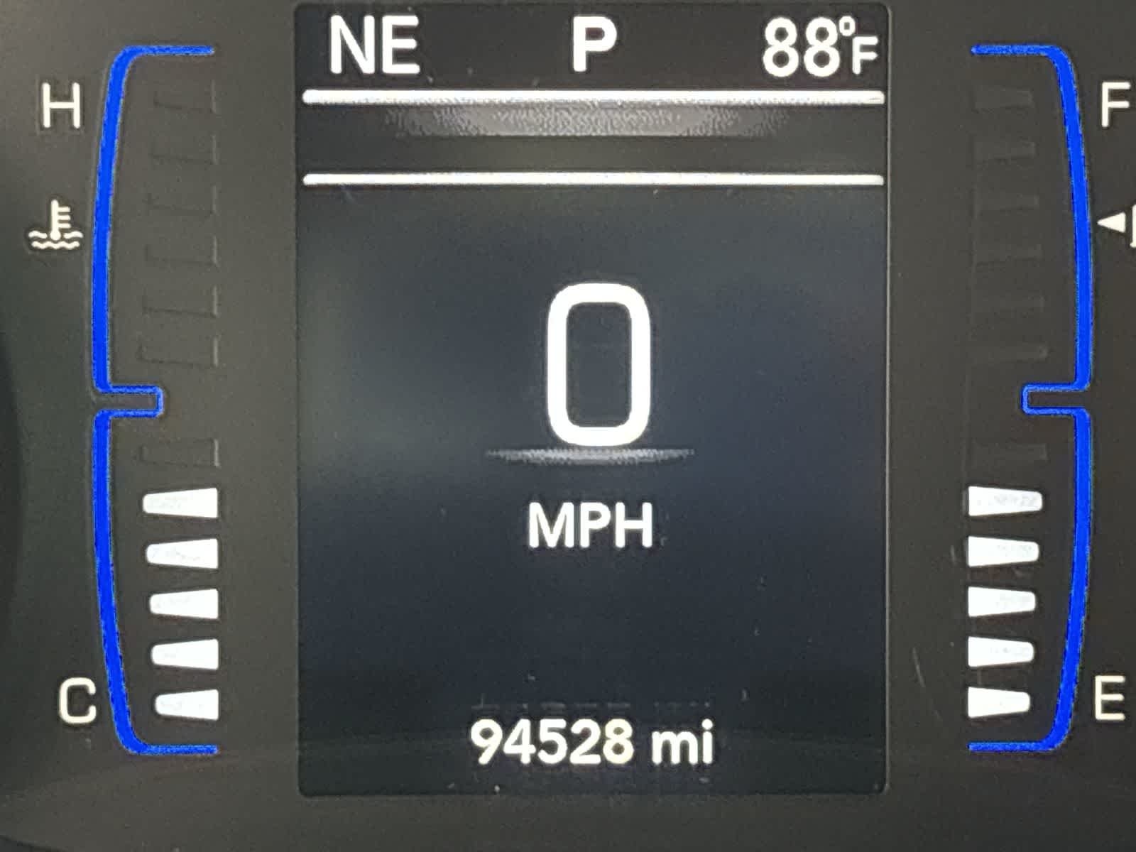 Thumbnail: 2020 Chrysler Pacifica - 17