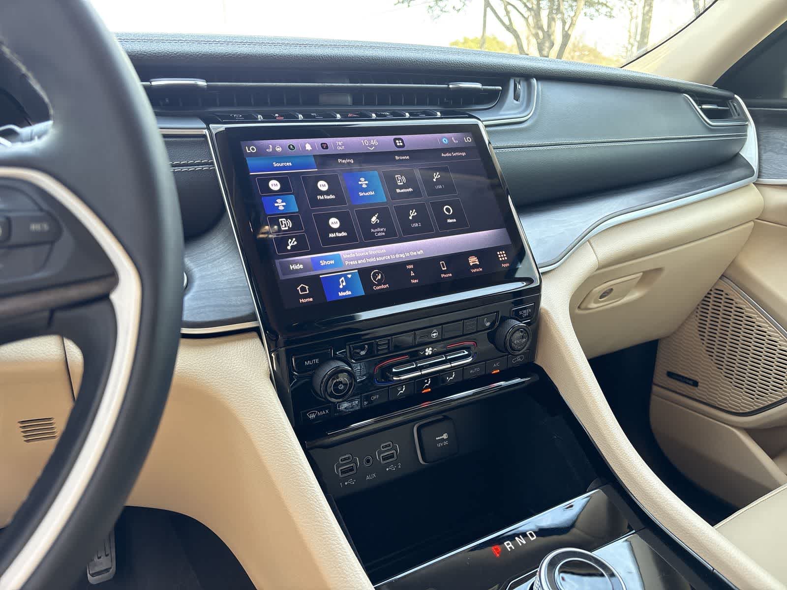 Thumbnail: 2022 Jeep Grand Cherokee - 28