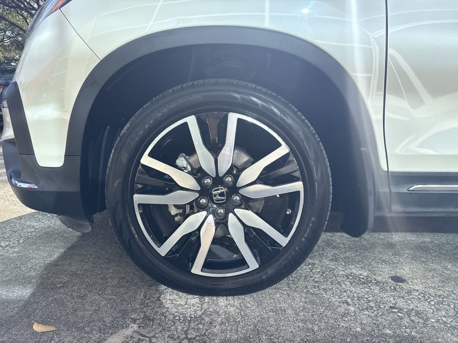 Thumbnail: 2019 Honda Pilot - 8