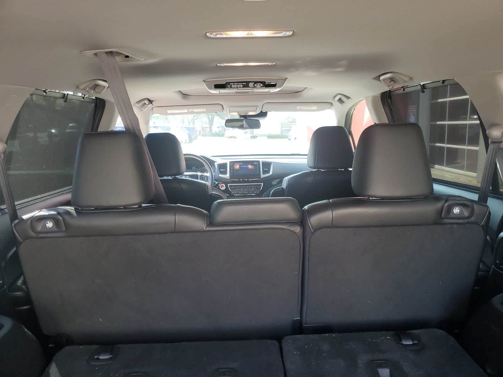 Thumbnail: 2017 Honda Pilot - 19