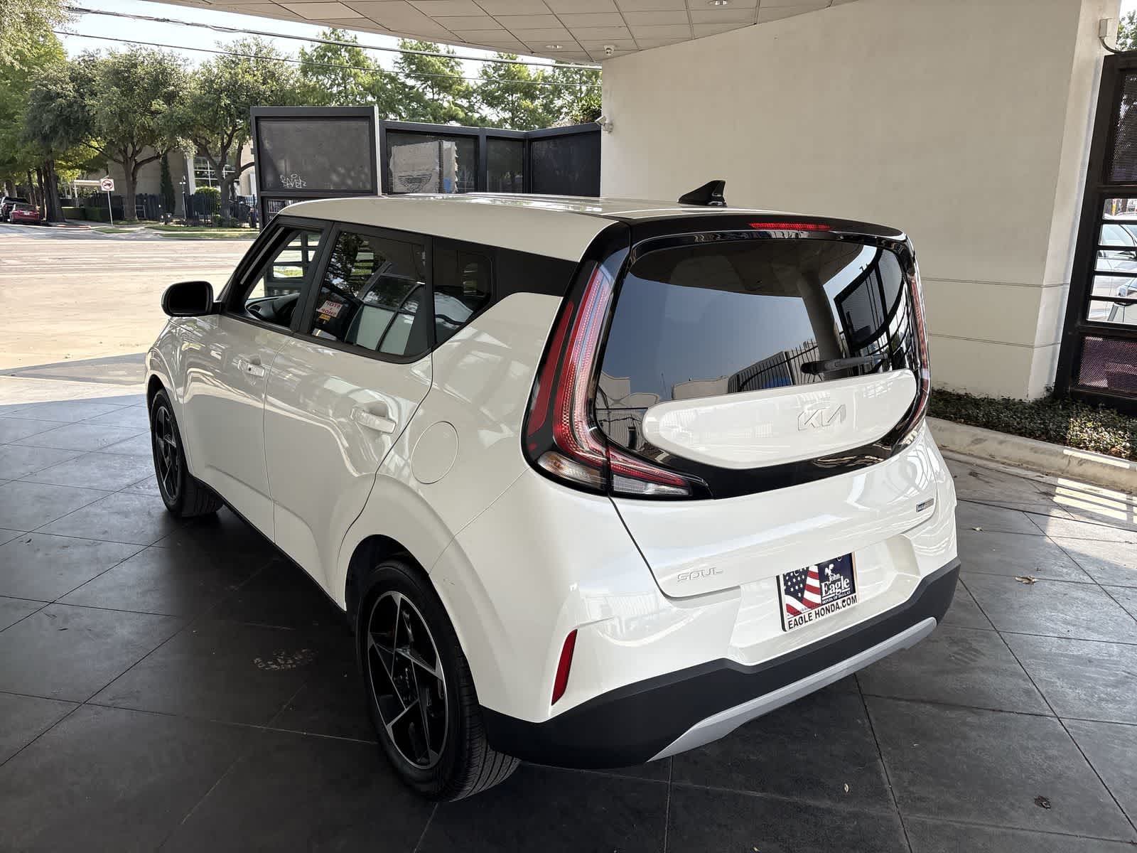 Thumbnail: 2023 Kia Soul - 4