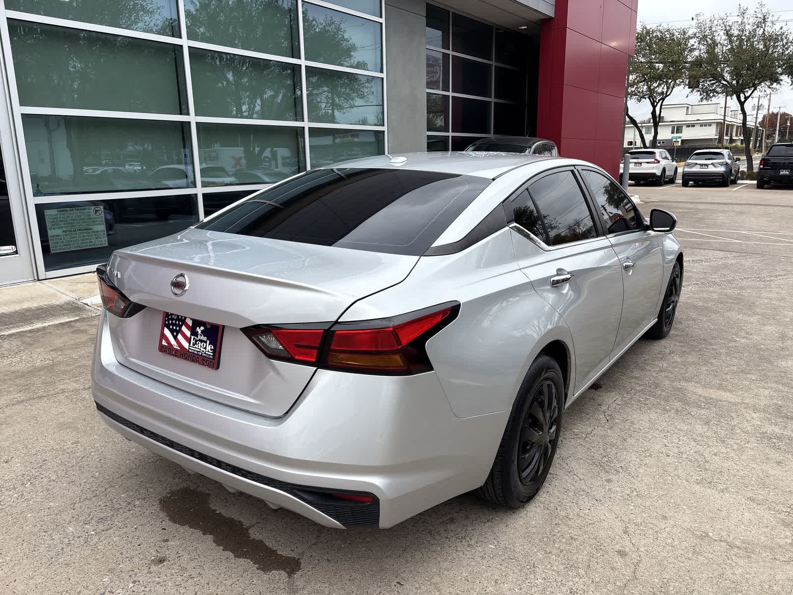 Thumbnail: 2020 Nissan Altima - 24