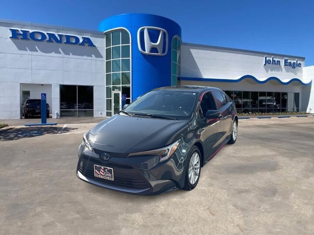 Used 2025 Toyota Corolla Hybrid XLE Sedan