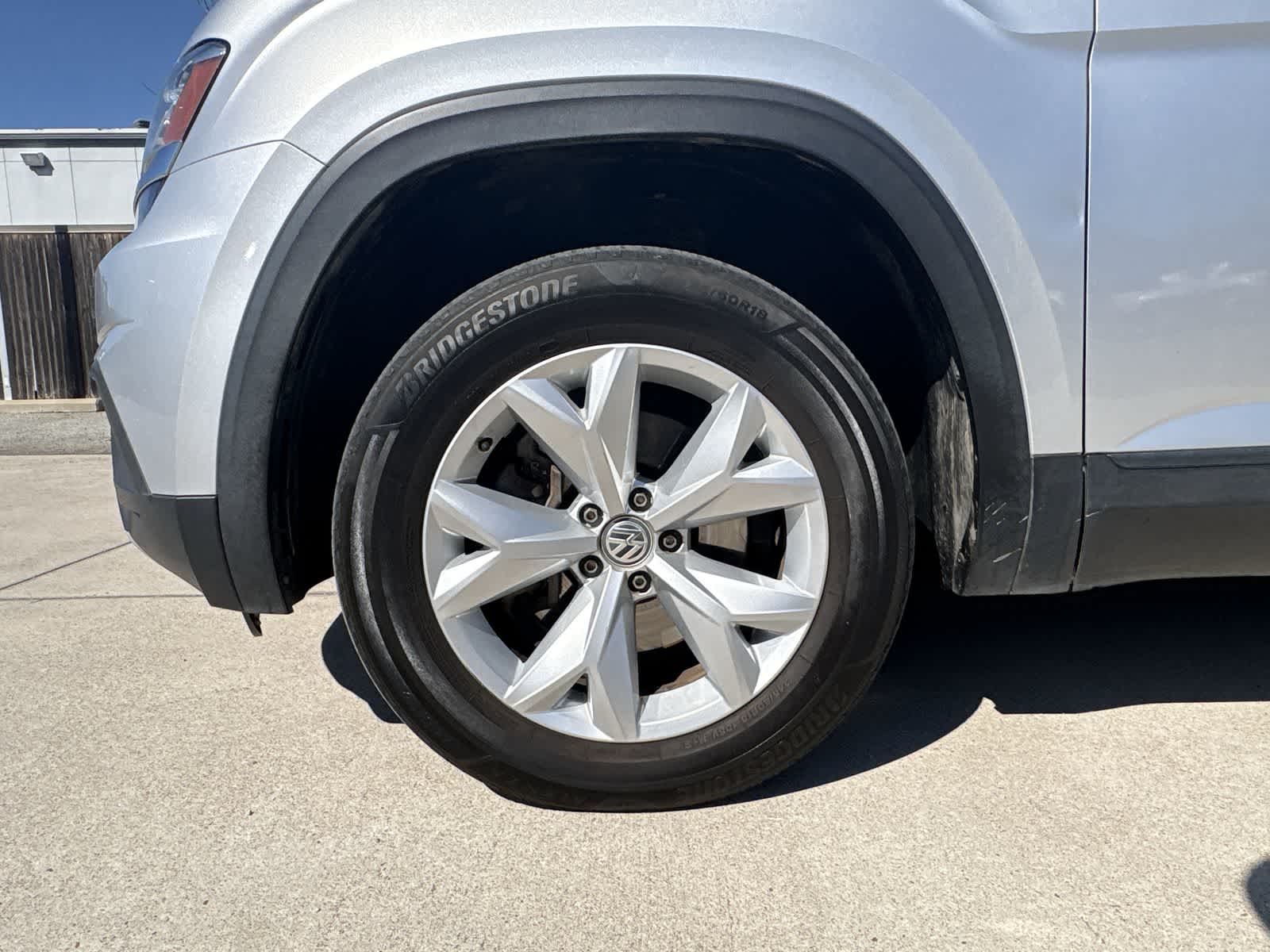 Thumbnail: 2018 Volkswagen Atlas - 20