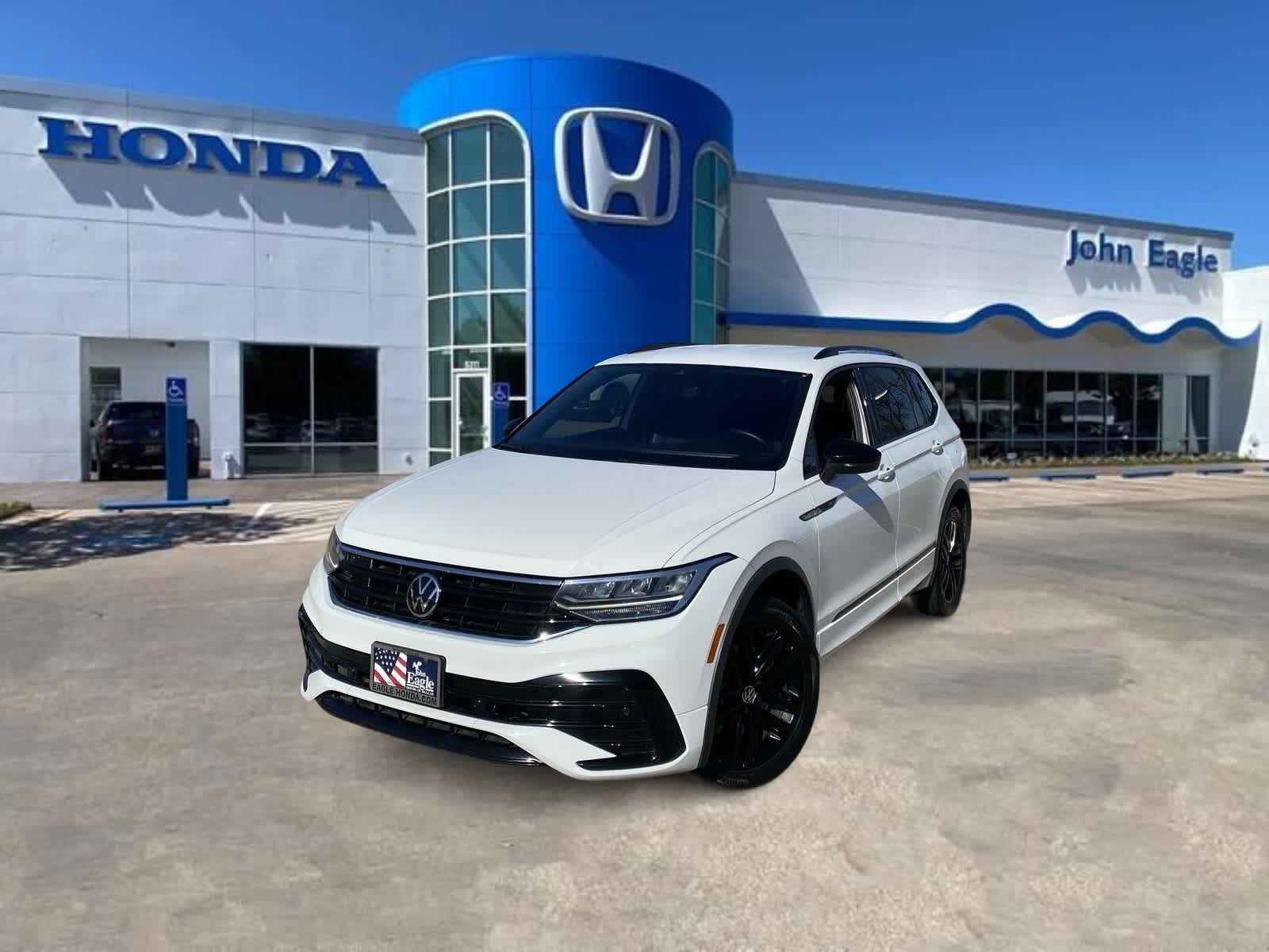 2022 Volkswagen Tiguan SE R-Line Black -
                  Dallas, TX