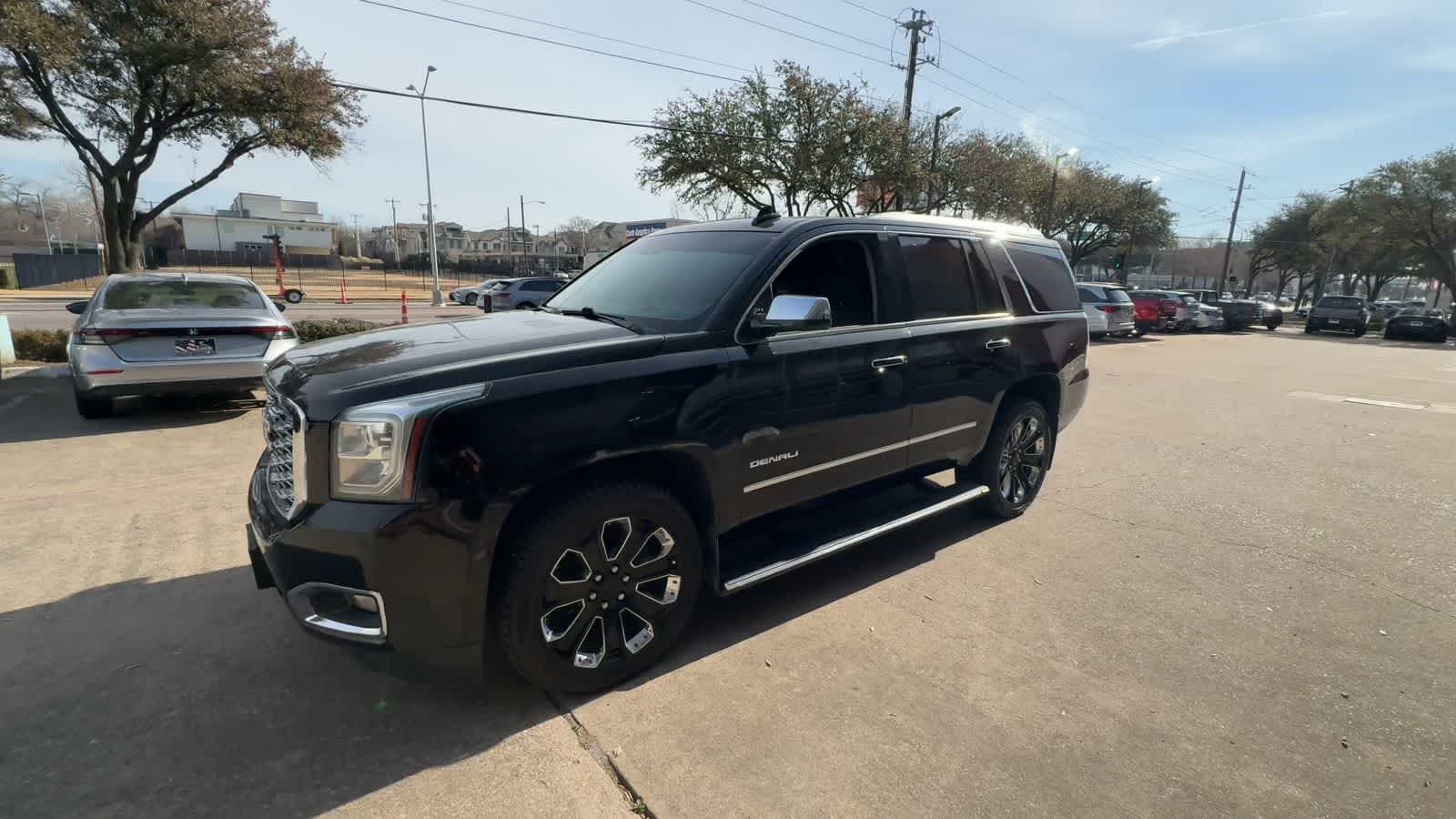 Thumbnail: 2019 GMC Yukon - 4