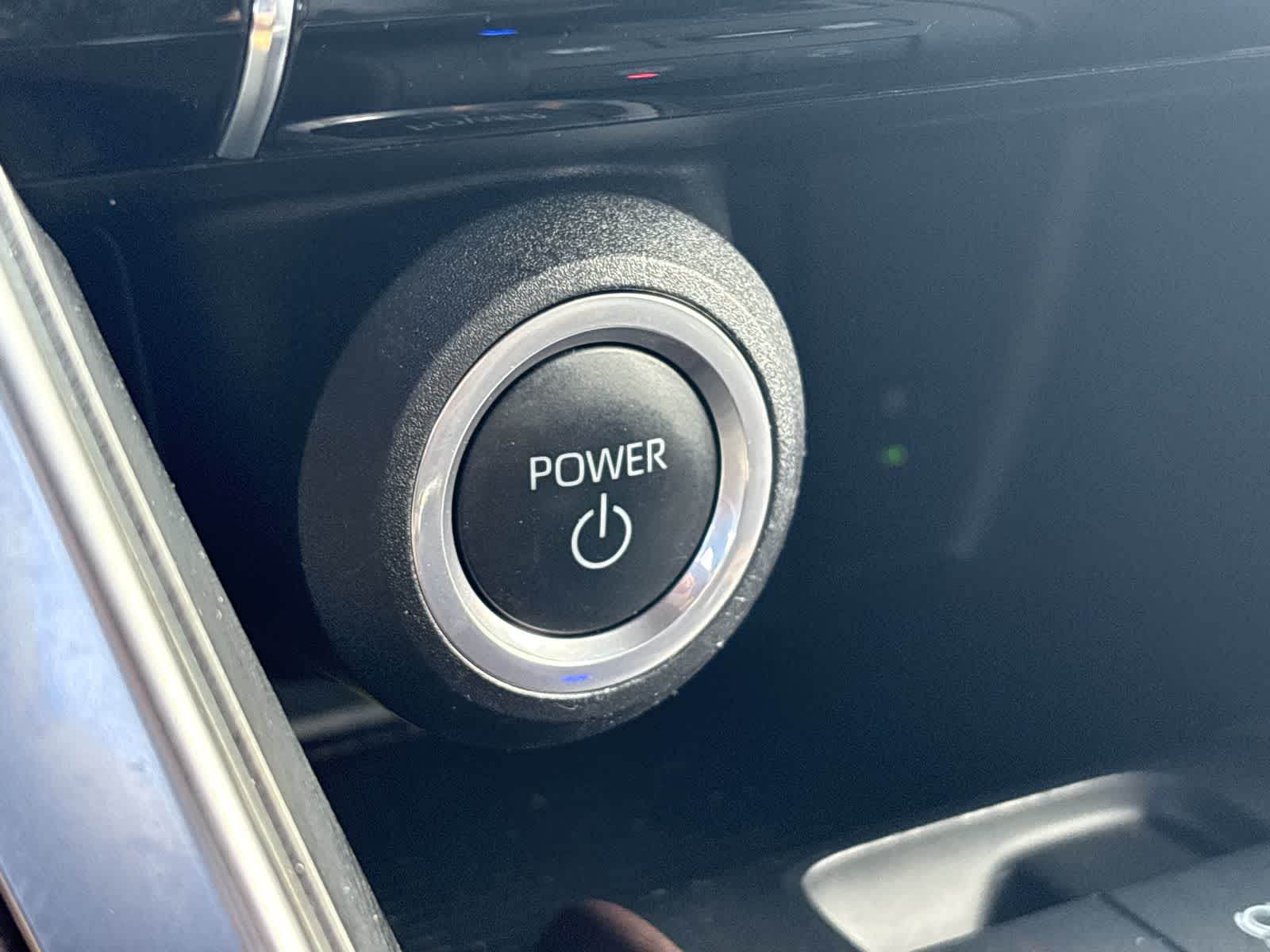 Thumbnail: 2024 Toyota Venza - 21