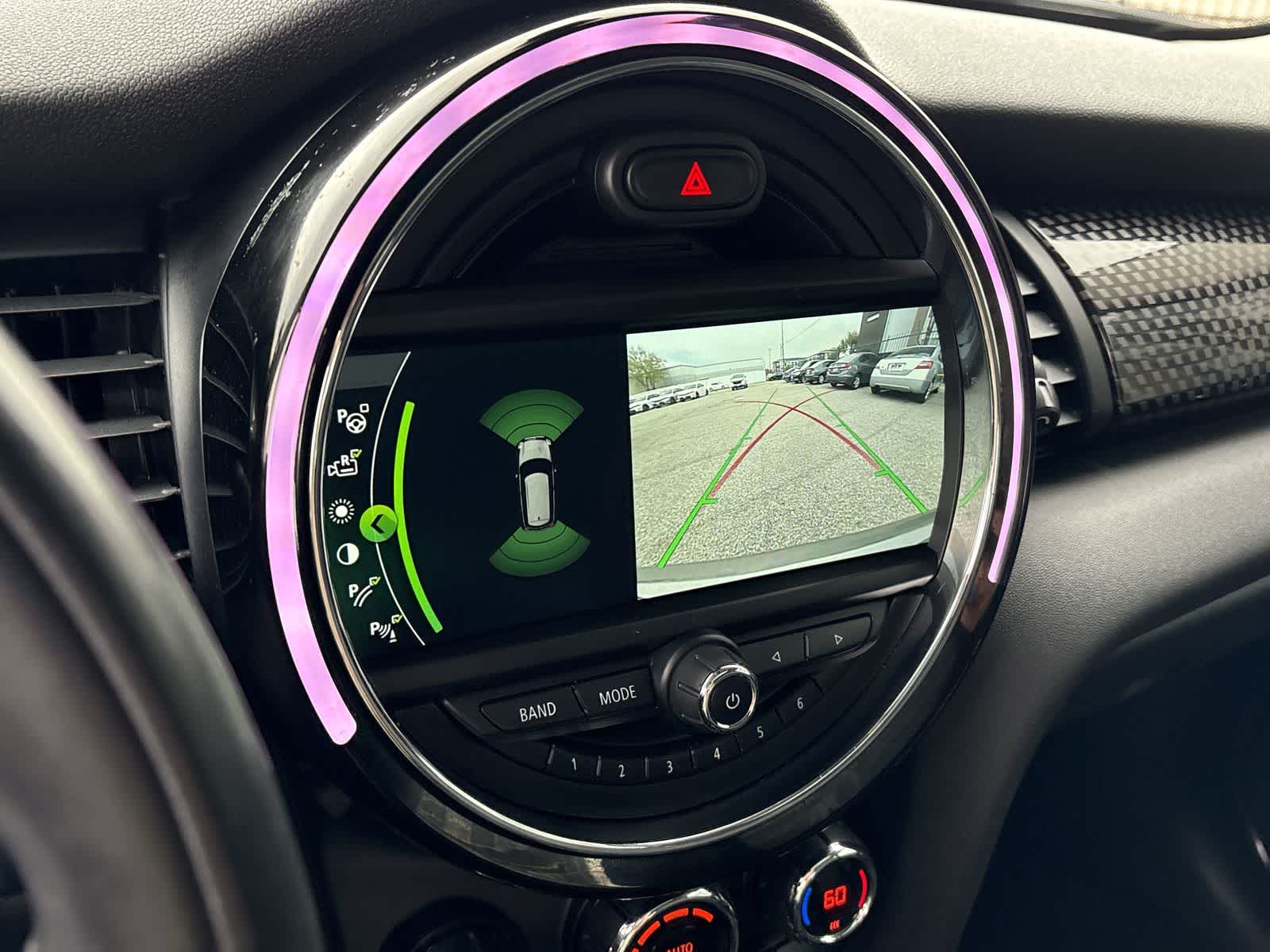 Thumbnail: 2018 MINI Cooper Hardtop - 33