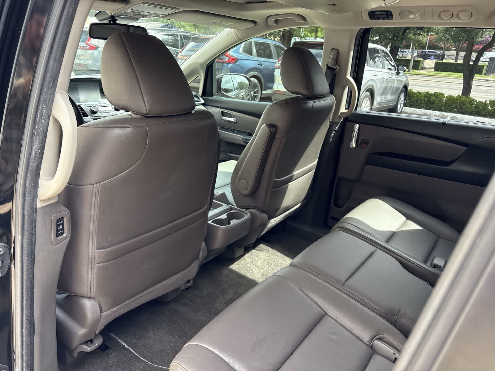 Thumbnail: 2014 Honda Odyssey - 10