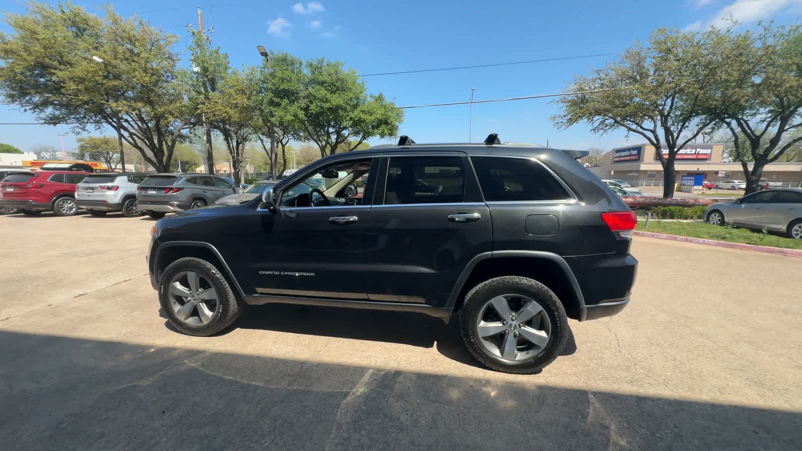 Thumbnail: 2015 Jeep Grand Cherokee - 5