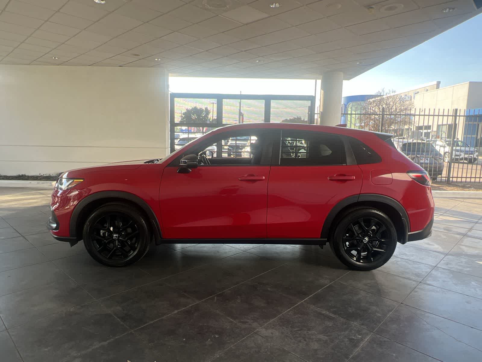 Thumbnail: 2024 Honda HR-V - 3