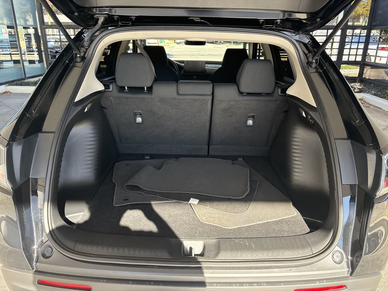 Thumbnail: 2025 Honda HR-V - 18