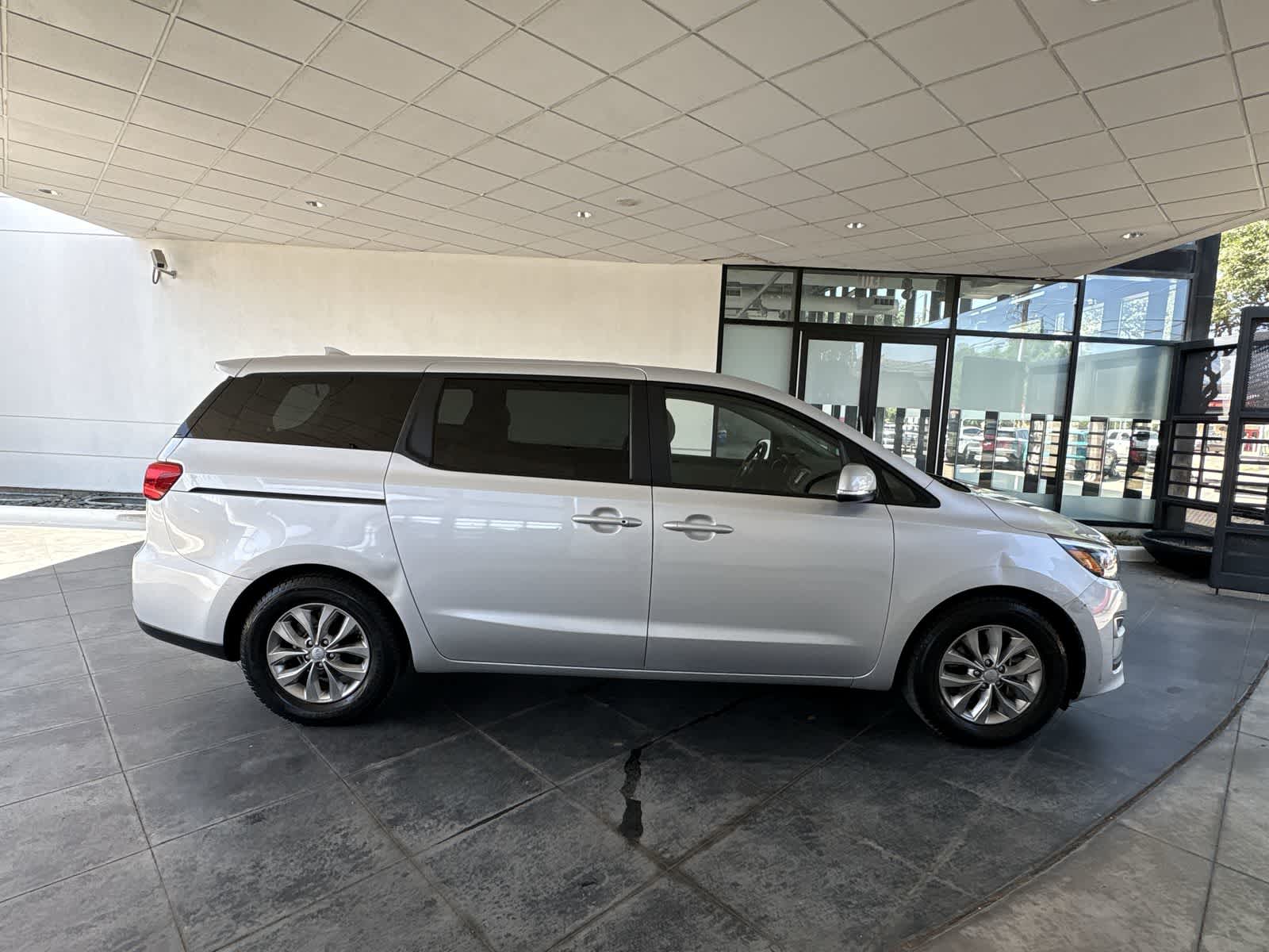 Thumbnail: 2019 Kia Sedona - 25
