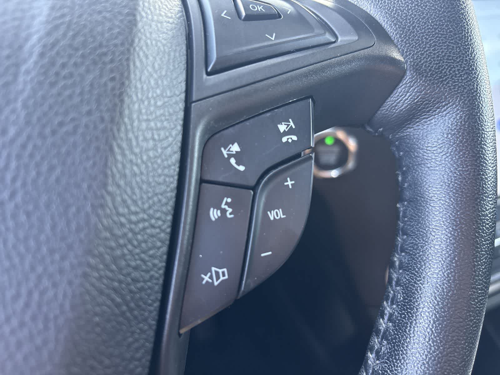 Thumbnail: 2022 Ford Edge - 29