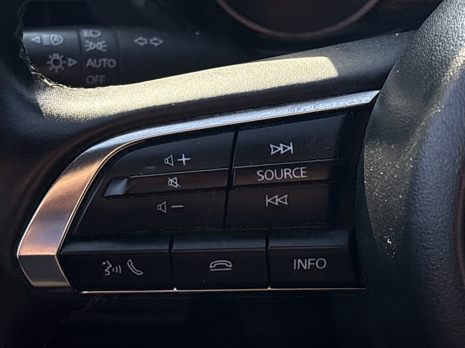 Thumbnail: 2025 Mazda Mazda3 - 25