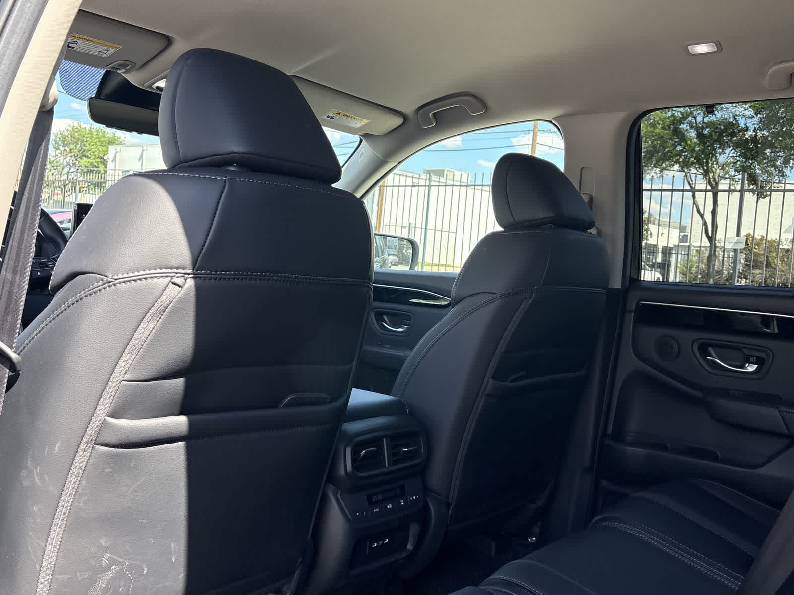 Thumbnail: 2025 Honda Pilot - 15