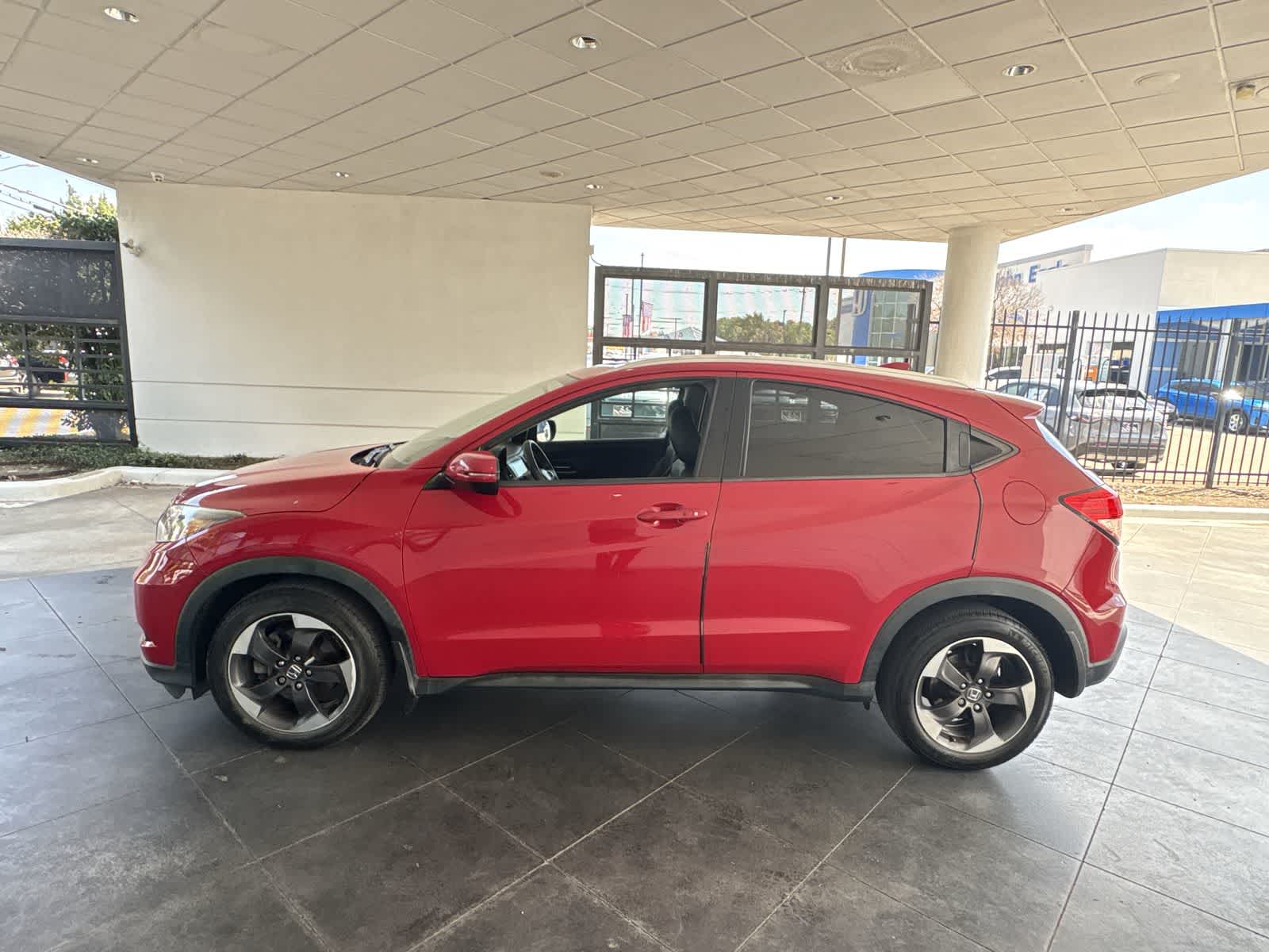 2018 Honda HR-V EX-L photo 3