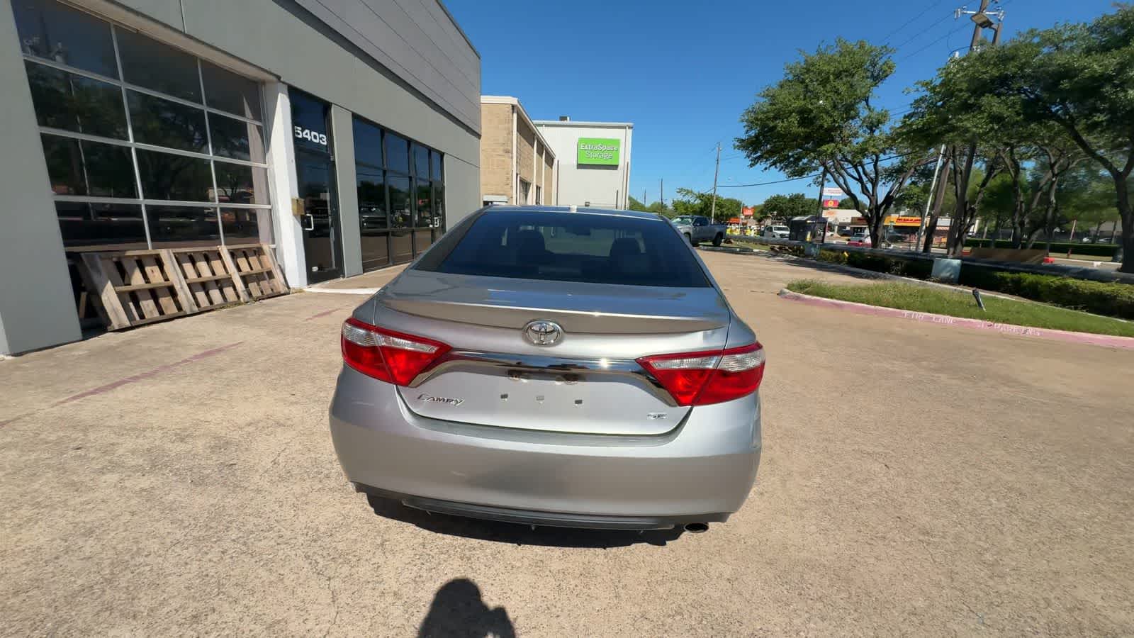 Thumbnail: 2015 Toyota Camry - 7