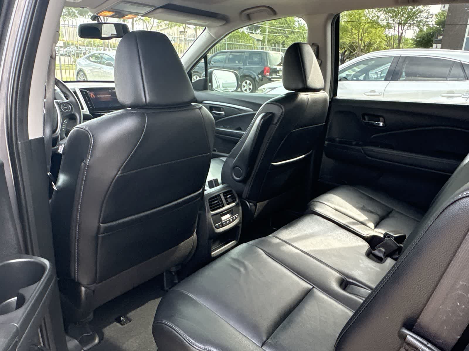 Thumbnail: 2018 Honda Pilot - 14