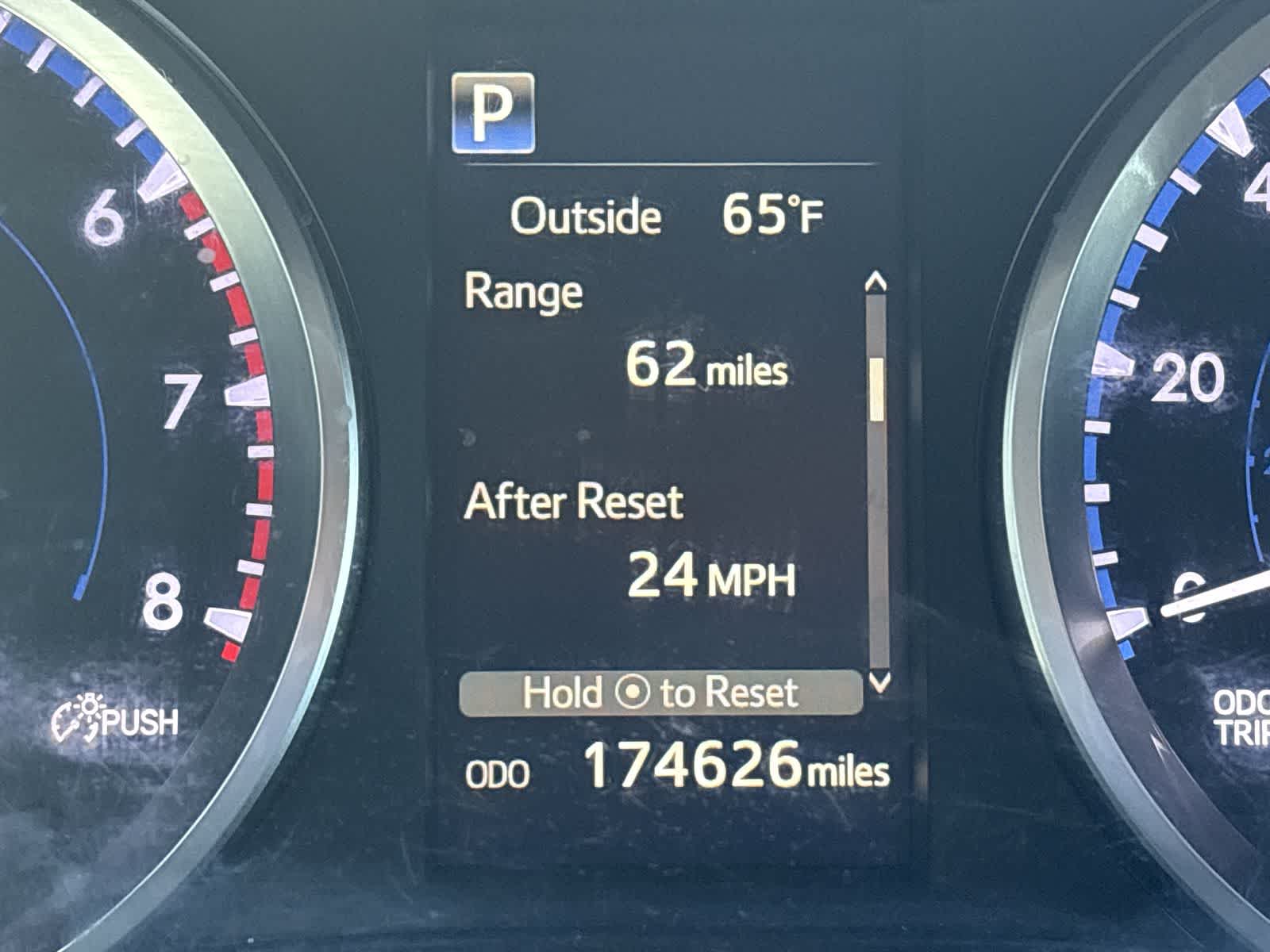 Thumbnail: 2017 Toyota Highlander - 25