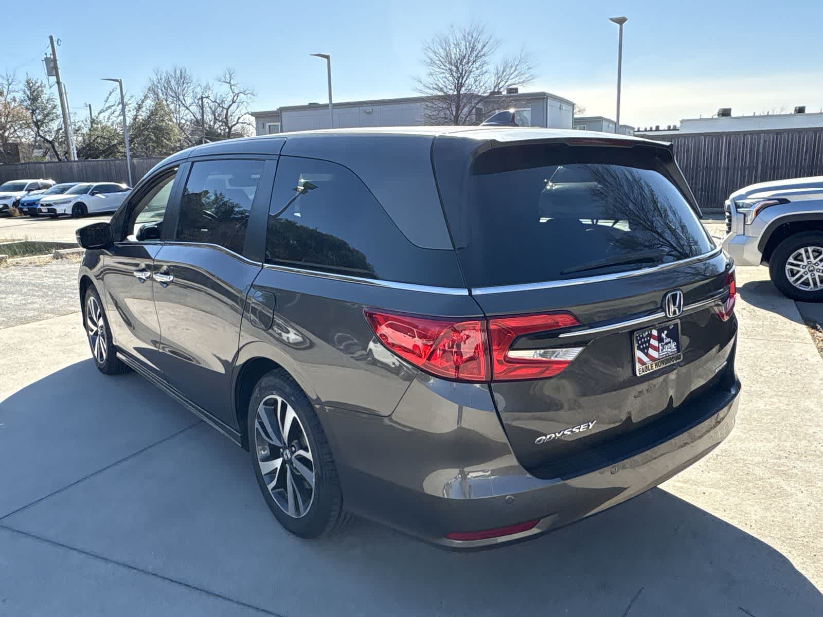 Thumbnail: 2023 Honda Odyssey - 4