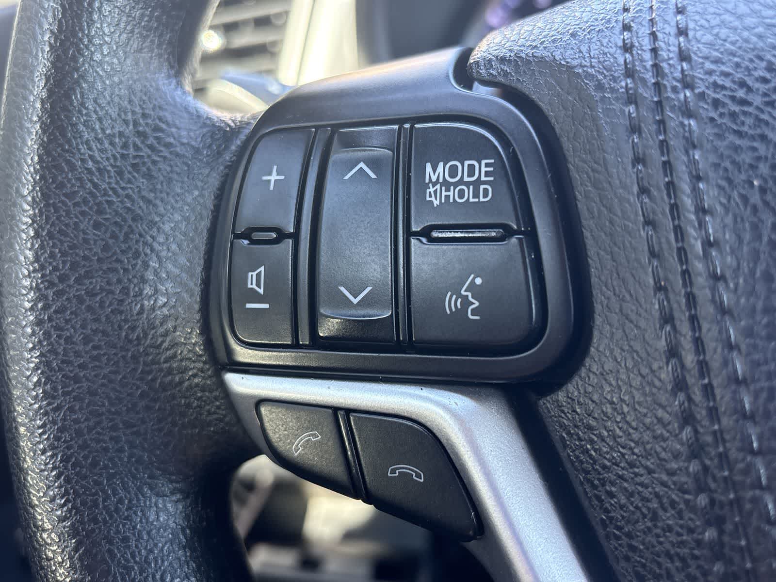 Thumbnail: 2017 Toyota Highlander - 33