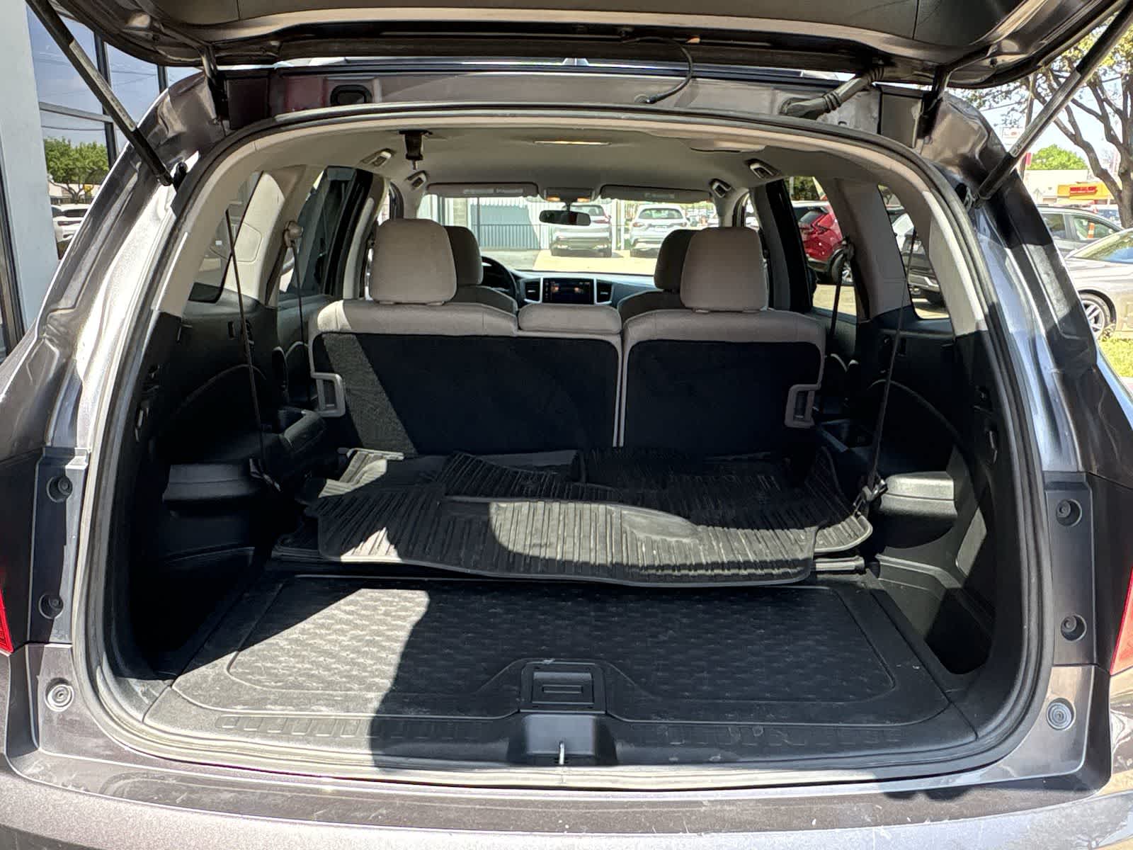 Thumbnail: 2016 Honda Pilot - 38