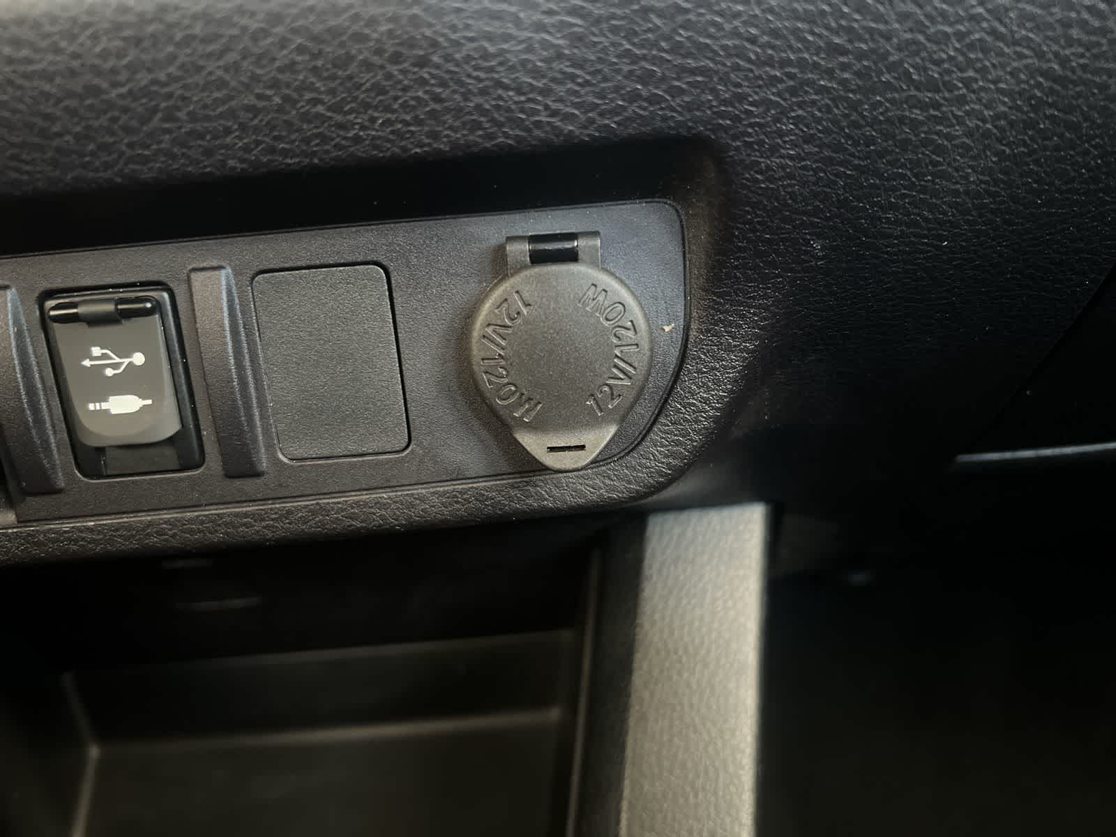 Thumbnail: 2018 Toyota Tacoma - 27