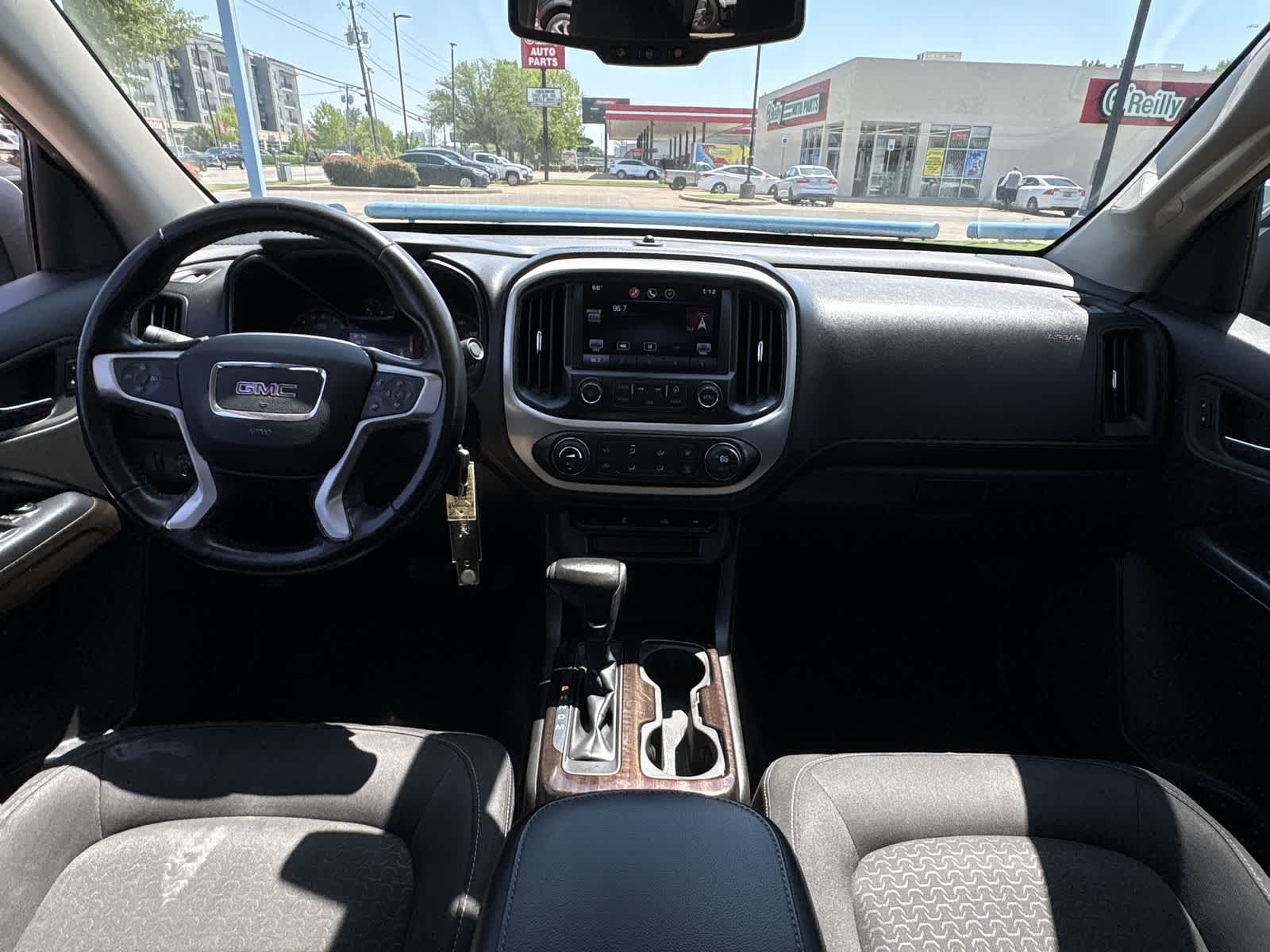 2015 GMC Canyon SLE 17