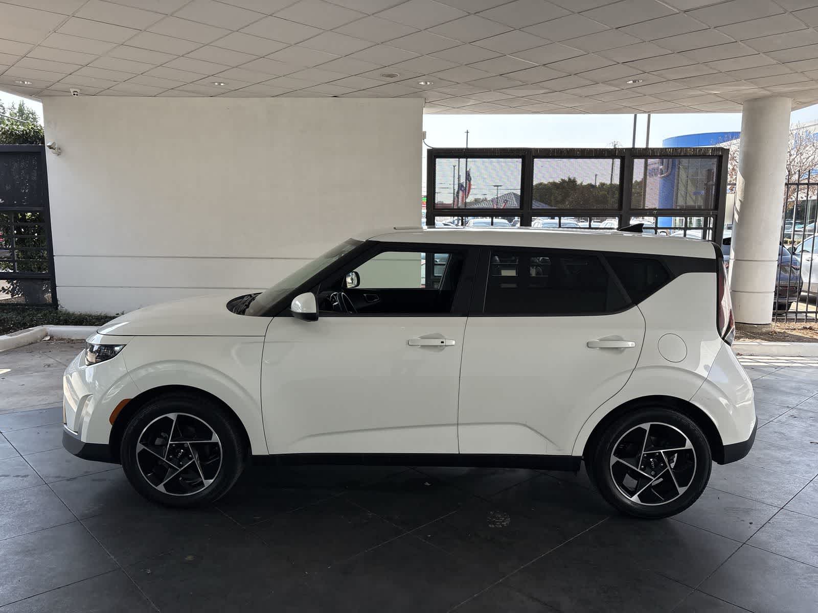 Thumbnail: 2023 Kia Soul - 3