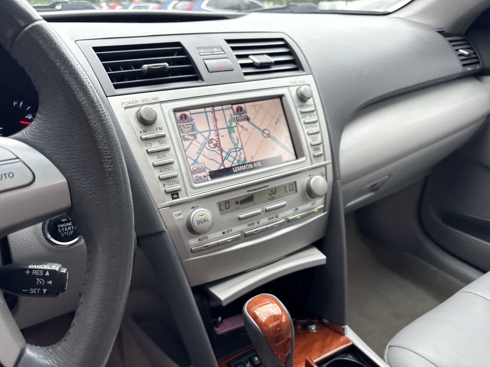 2011 Toyota Camry XLE 15