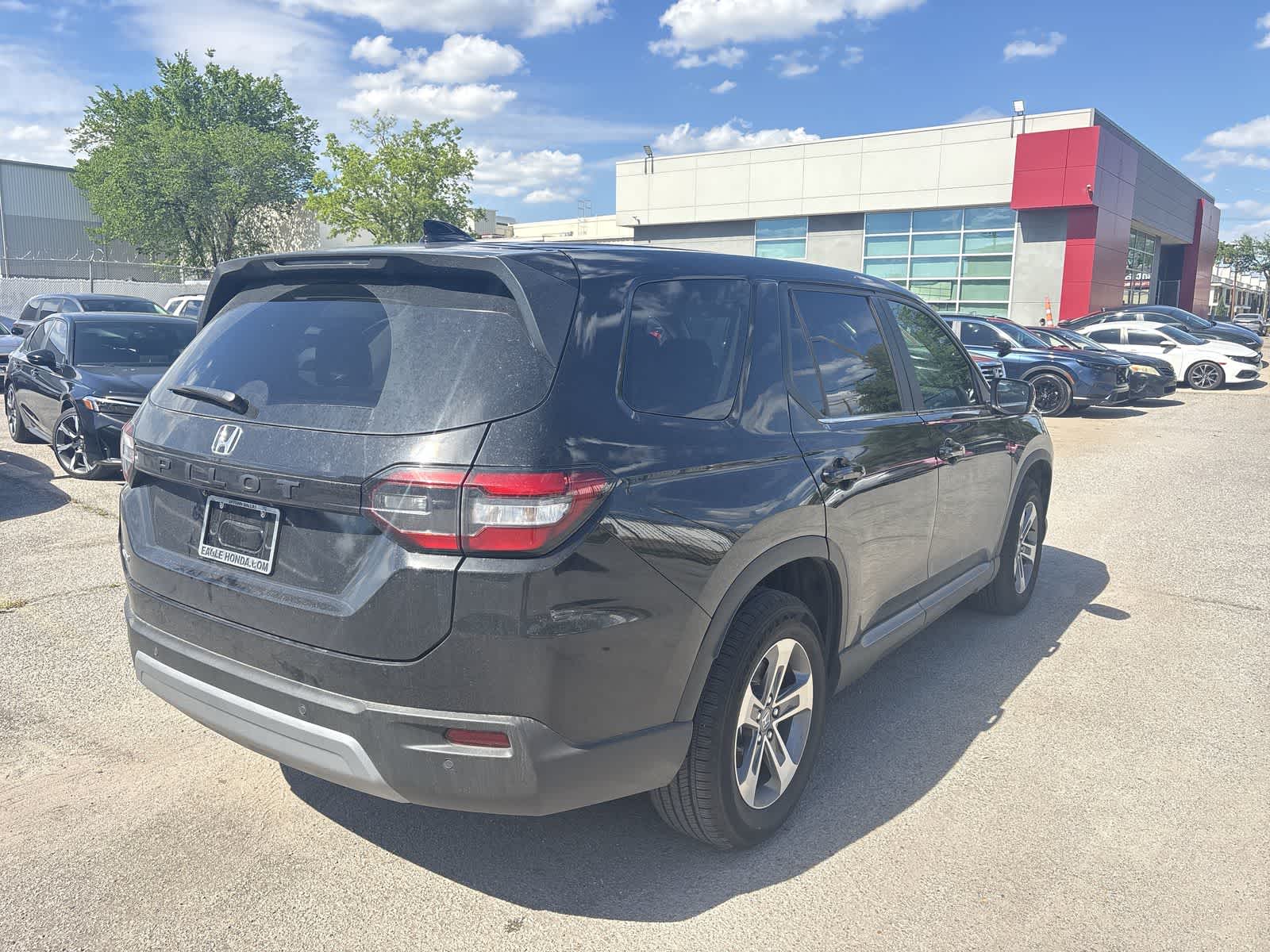 Thumbnail: 2025 Honda Pilot - 6