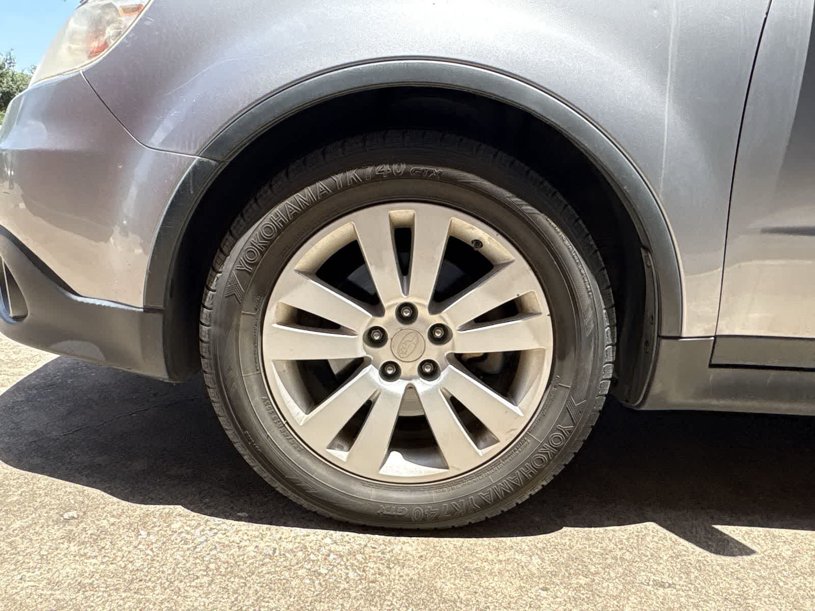 Thumbnail: 2008 Subaru Tribeca - 12