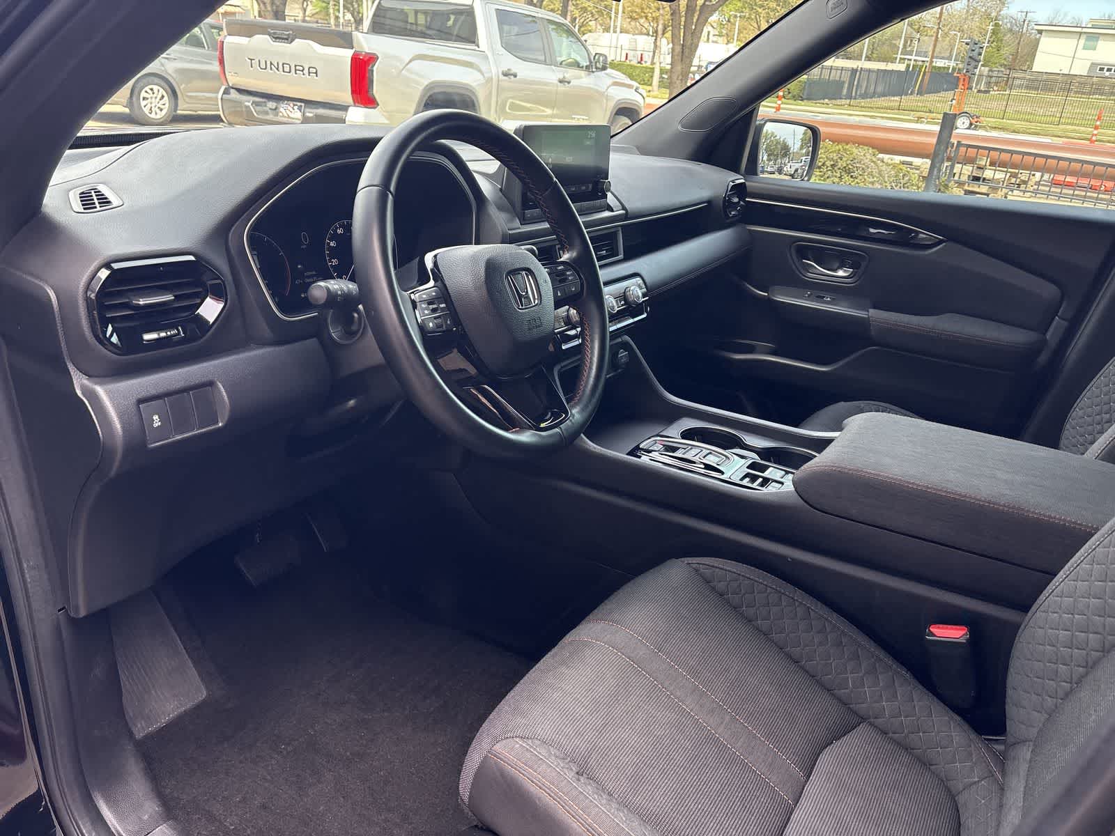 Thumbnail: 2023 Honda Pilot - 10