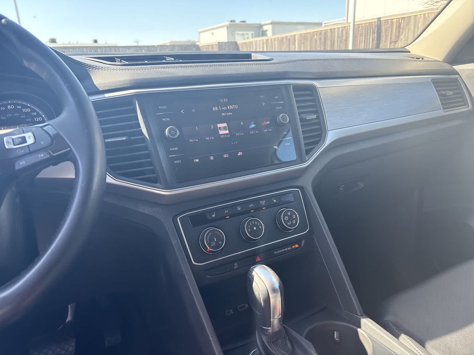 Thumbnail: 2018 Volkswagen Atlas - 28