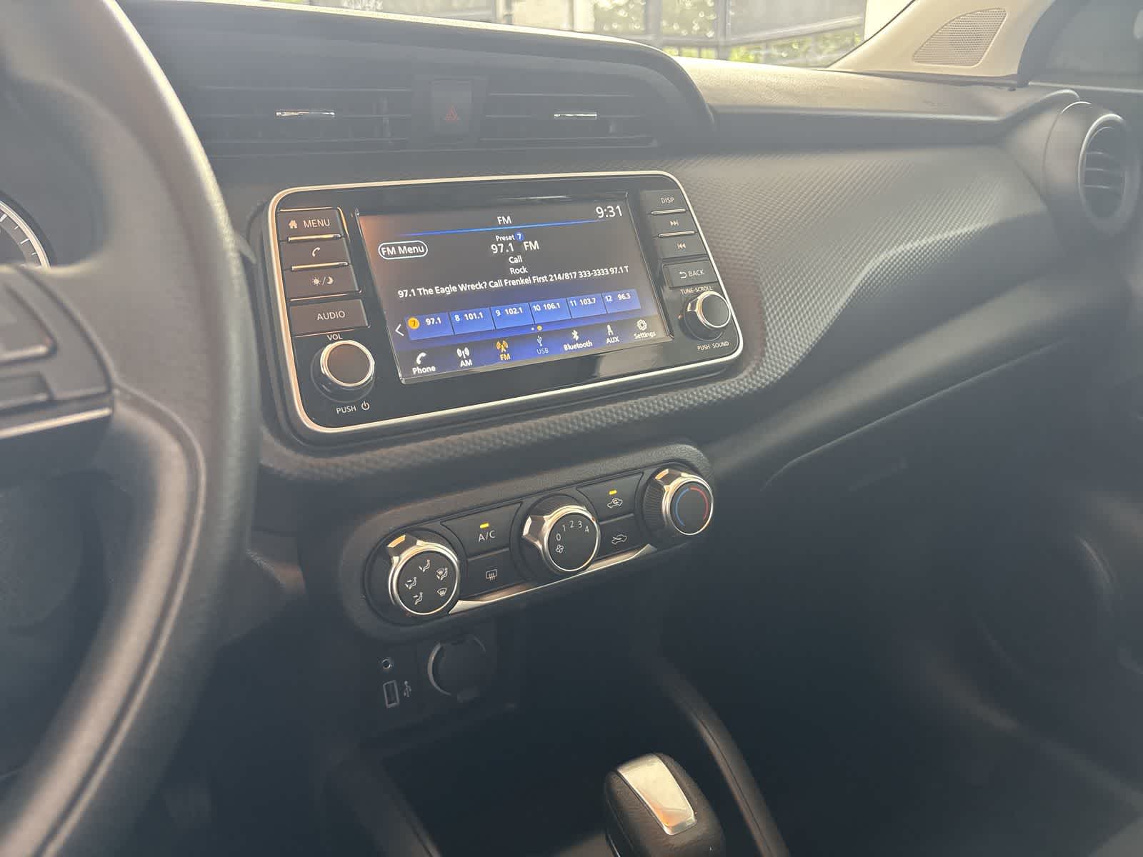 Thumbnail: 2024 Nissan Kicks - 15