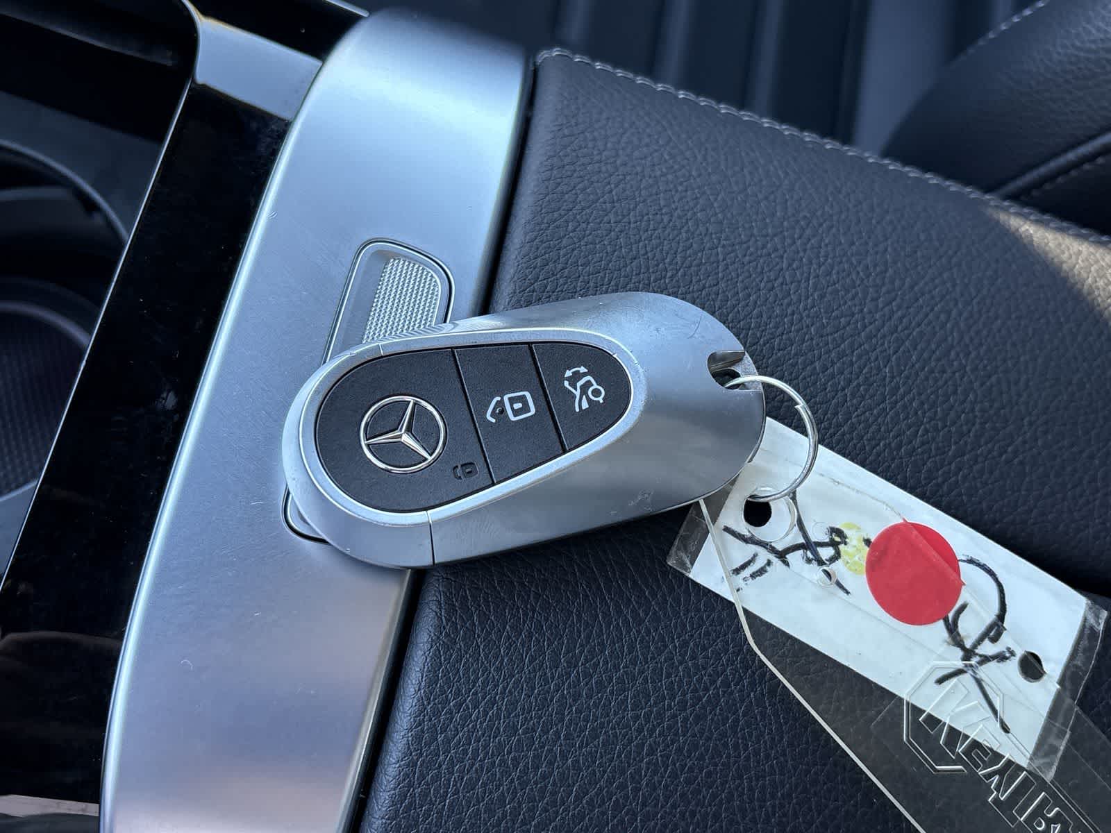 Thumbnail: 2025 Mercedes-Benz GLC - 19