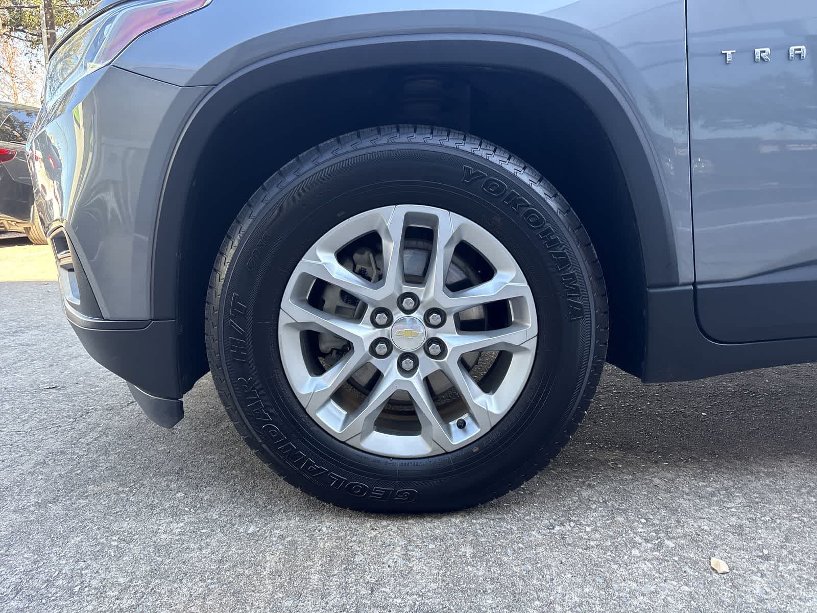 Thumbnail: 2021 Chevrolet Traverse - 8