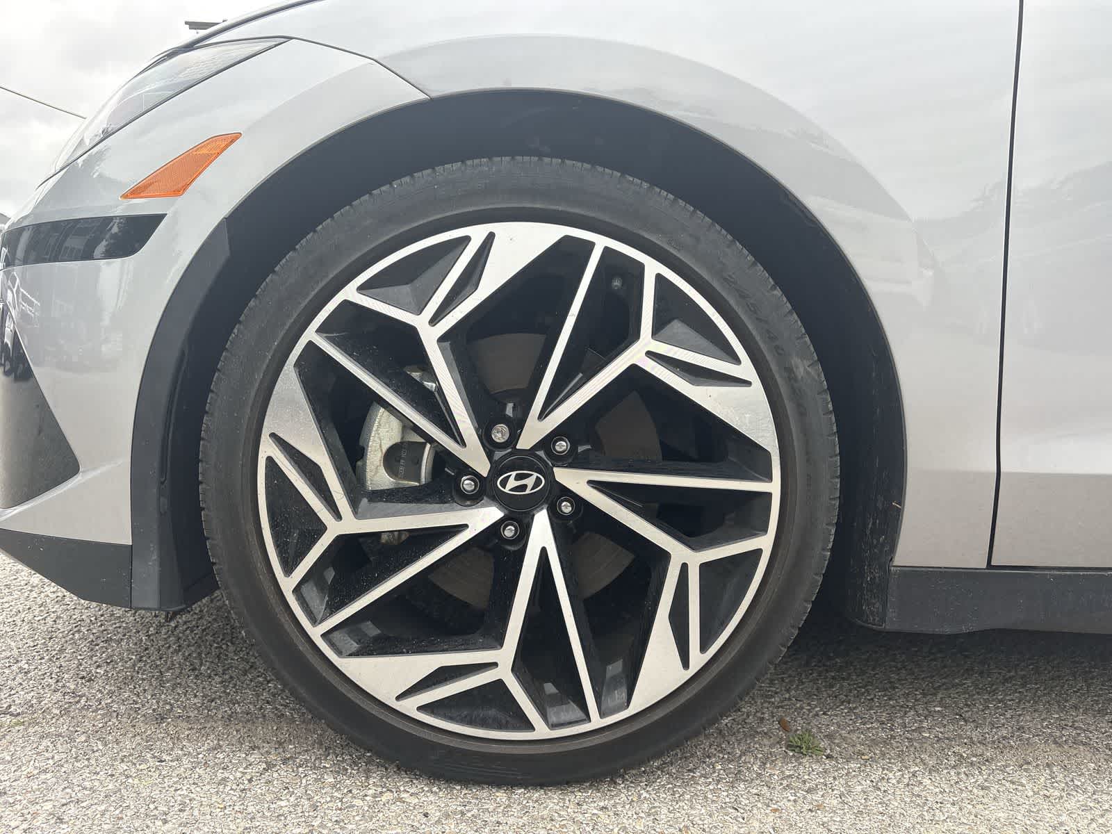 Thumbnail: 2023 Hyundai Ioniq 6 - 12