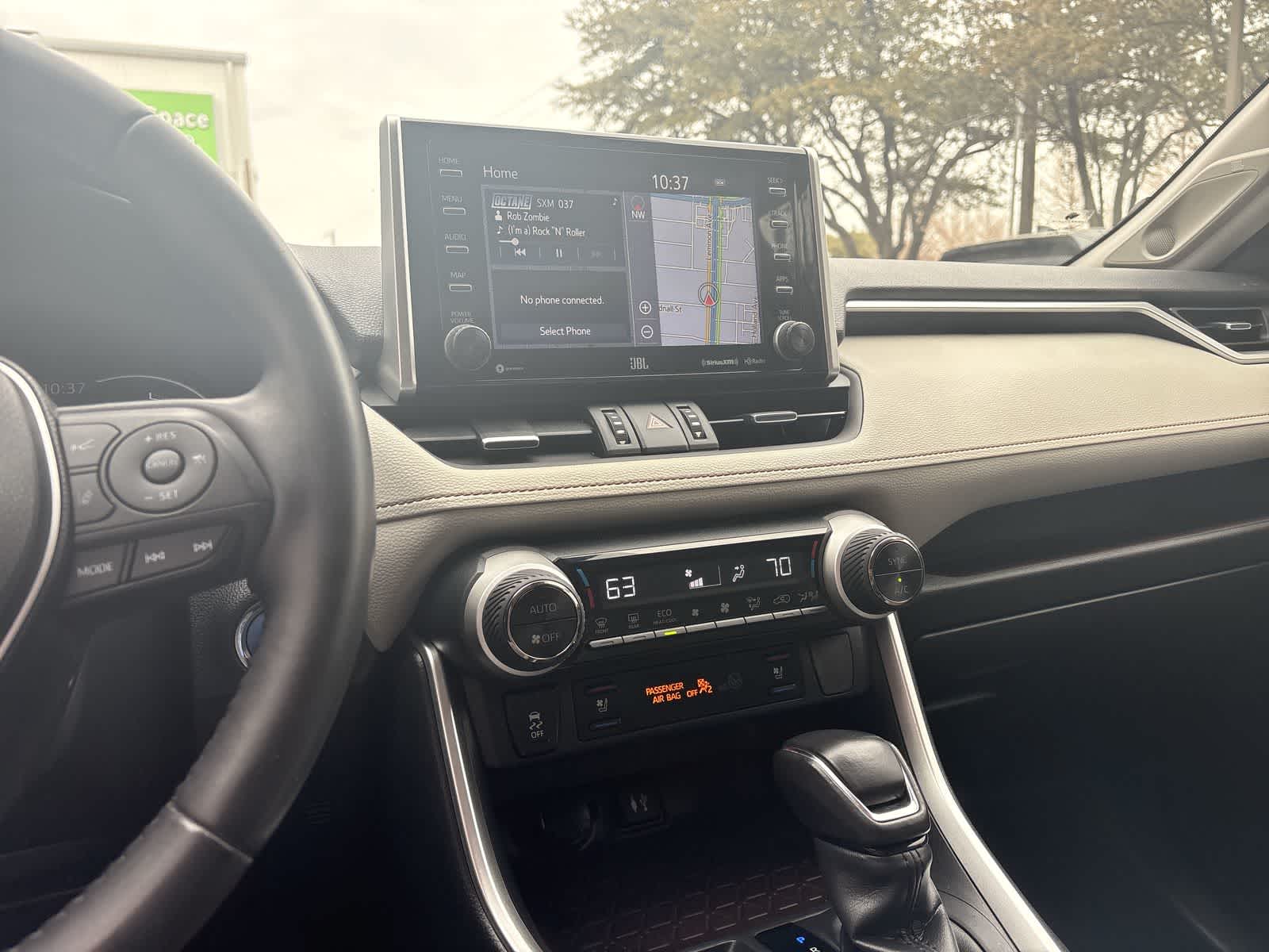 Thumbnail: 2019 Toyota RAV4 - 28