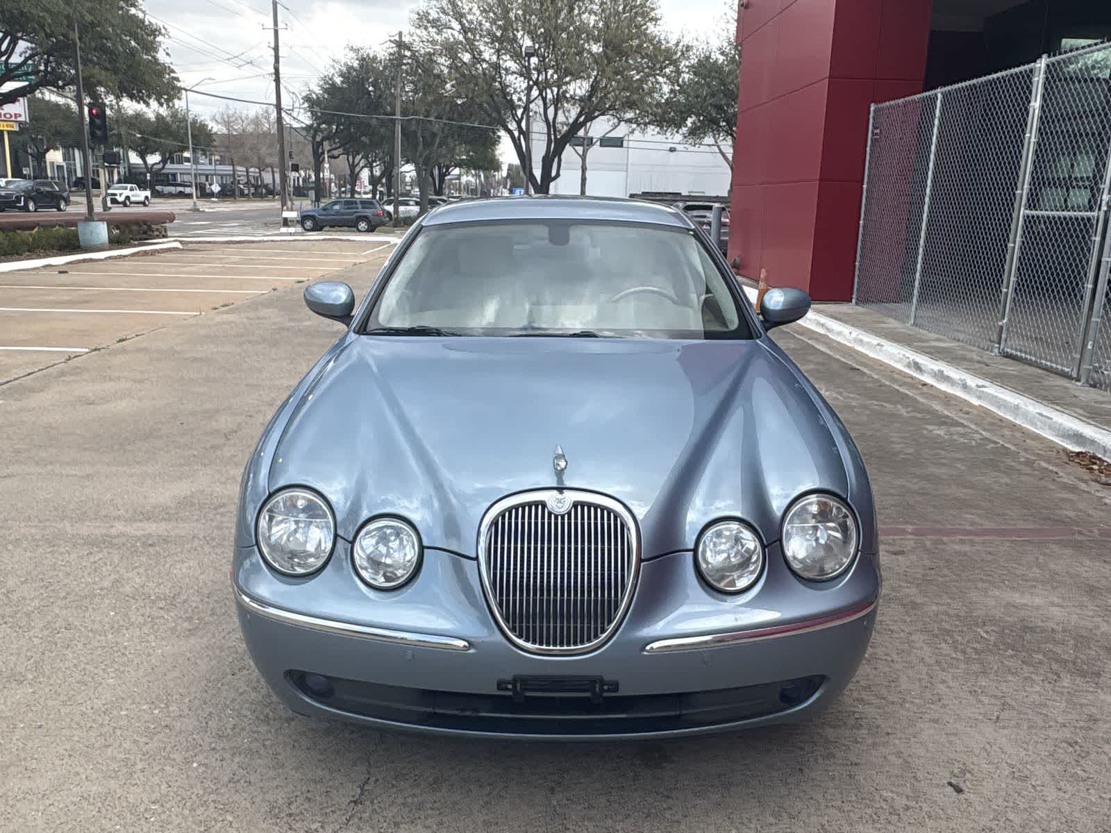 Thumbnail: 2005 Jaguar S-Type - 16