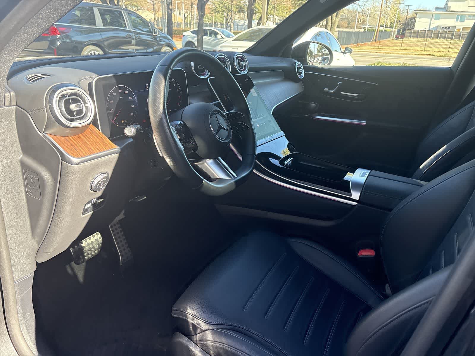 Thumbnail: 2025 Mercedes-Benz GLC - 2