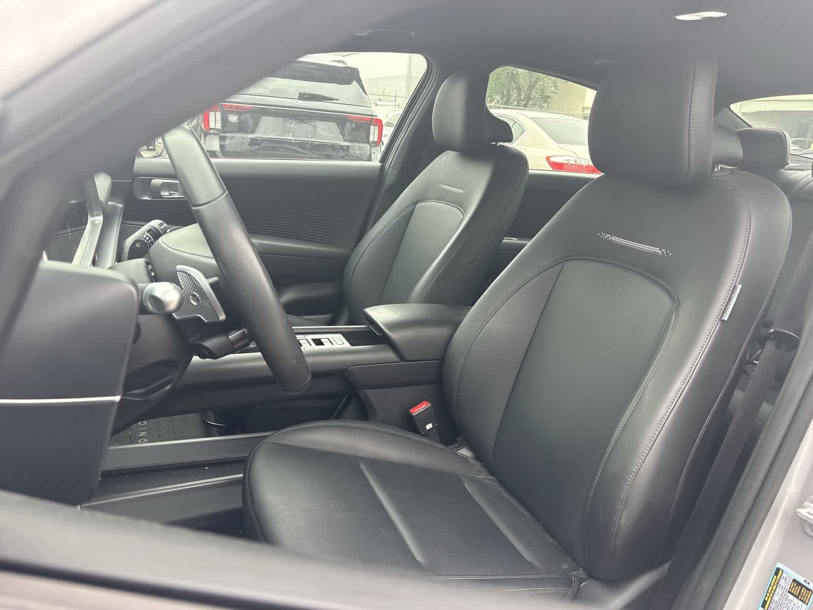 Thumbnail: 2023 Hyundai Ioniq 6 - 13