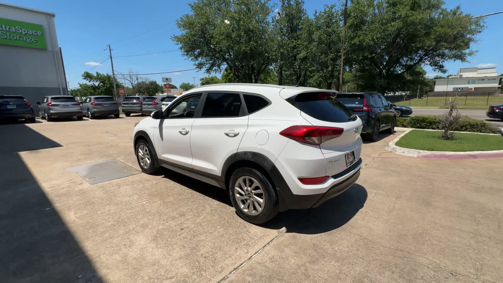 Thumbnail: 2017 Hyundai Tucson - 6
